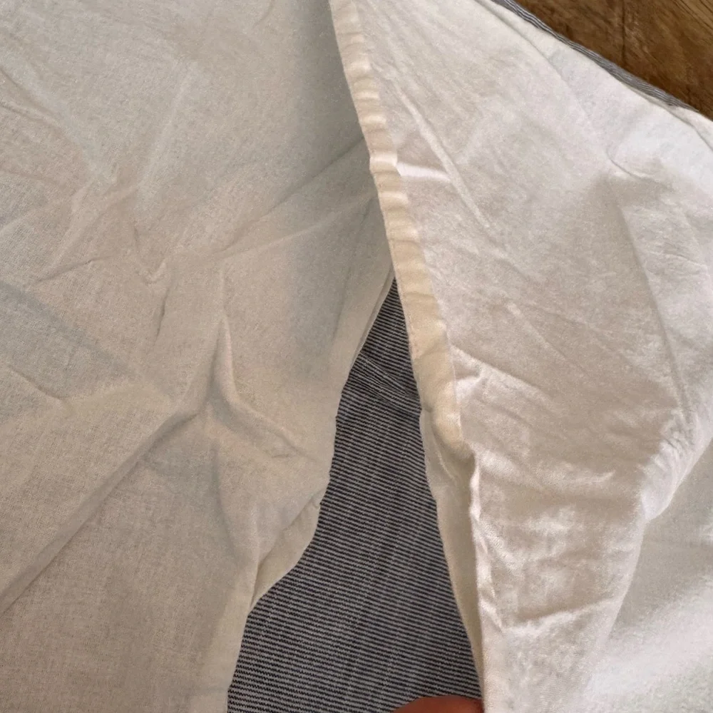 SINGLE Hearth & Hand Microstripe King Sham